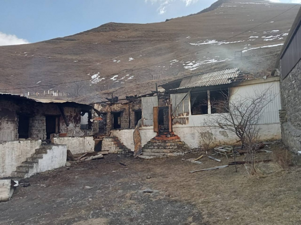В селе Урух-Сота Чародинского района произошел пожар